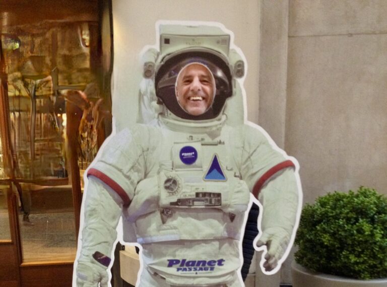 Afbeelding Een betere wereld als je even astronaut bent